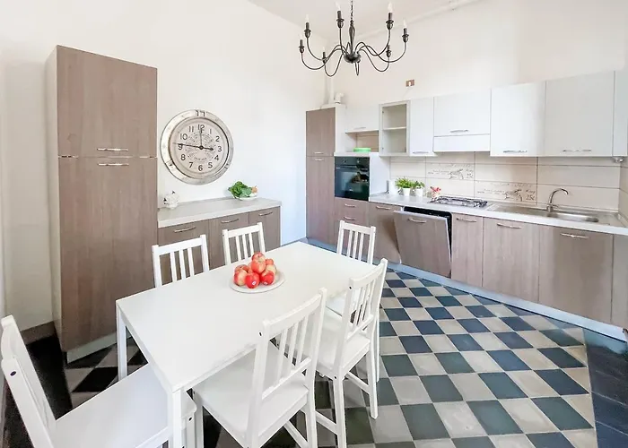 Magic Terrace By Design * فارينا